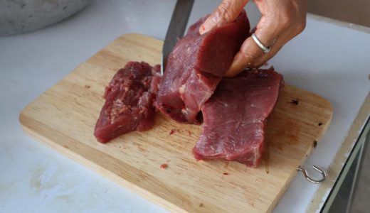 脂身の少ない肉の選び方と健康的な食べ方ガイド